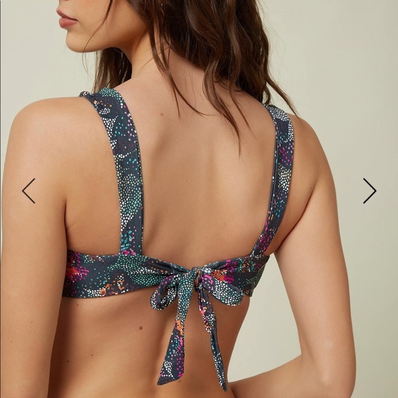 O’Neill sandrine twist top xs - Picture 4 of 4